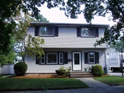 54 Underwood Ave, Newton, MA 02465-1024