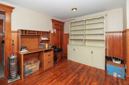 123 Locust St, New Bedford MA 02740-4506 exterior