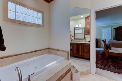 4815 Dunwoody Sta Dr, Atlanta GA 30338-4705 exterior