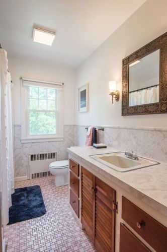 418 Shays St, Amherst MA  01002-2945 exterior