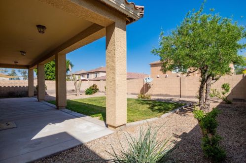 2128 Bowker St, Phoenix AZ 85040-3480 exterior