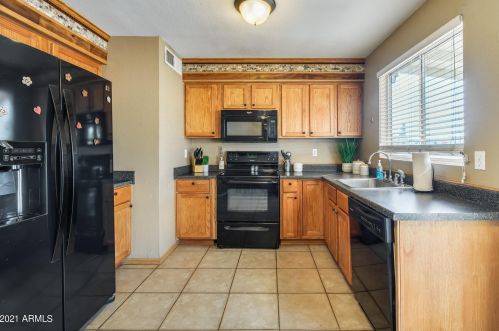 19408 5 Dr, Phoenix AZ 85027-4405 exterior