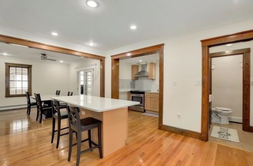 922 Furnace Brk Pkwy, Quincy MA 02169-2304 exterior