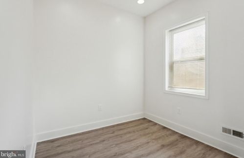 2135 20 St, Philadelphia PA 19121-1517 exterior