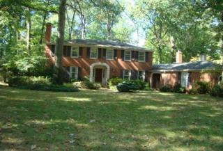 1680 Queen Annes Gate, Cleveland, OH 44145-2640