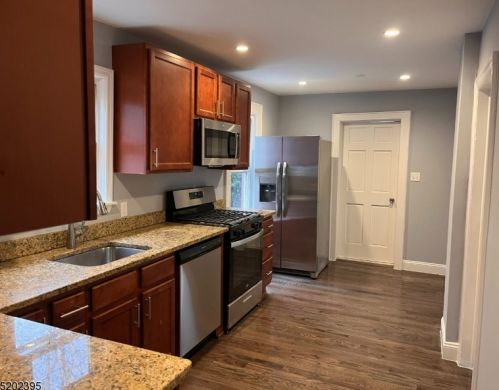 2 Center St, Belleville NJ  07109-1706 exterior