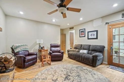 516 Declaration Ln, Jackson Twp NJ 08527-7777 exterior