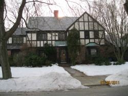 40 Littlefield Rd, Newton, MA 02459-3011