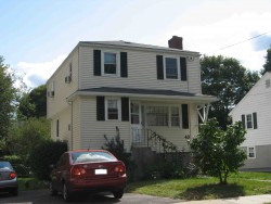 40 Upham St, Newton, MA 02465-1520