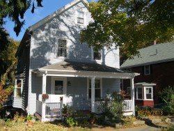 143 Rowe St, Newton, MA 02466-1527