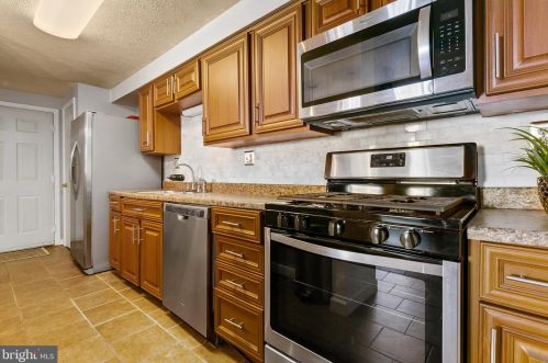 62 Kenwood Dr, Erial NJ 08081-4217 exterior