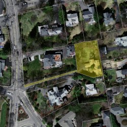 164 Chestnut St, Newton MA 02465-2711 aerial view