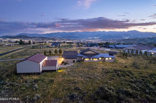 8449 Silver Crk Rd, Park City UT exterior