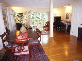 46 Fairview Ave, Watertown MA  02472-1241 exterior