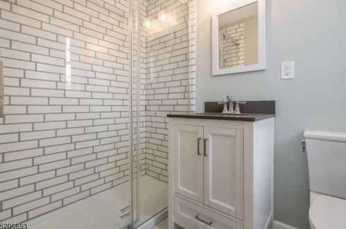 9 Clarkson St, Milford NJ  08848-1534 exterior