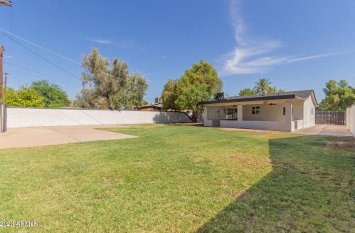 2544 Clarendon Ave, Phoenix AZ 85033-4124 exterior