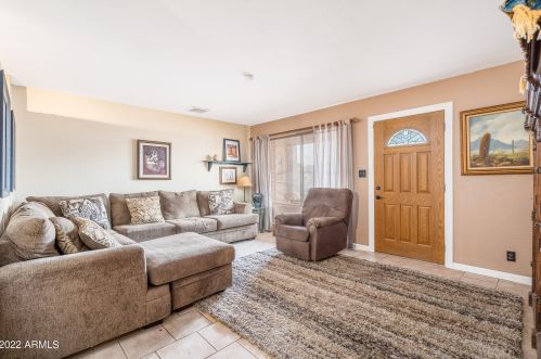 414 Behrend Dr, Phoenix AZ 85050-3992 exterior