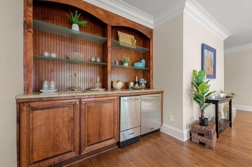 1789 Buckhead Vly Ln, Atlanta GA 30324-2795 exterior