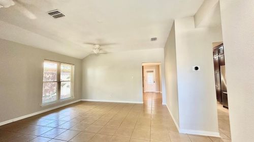 5306 Wood Creek Ln, Garland TX  75044-4916 exterior