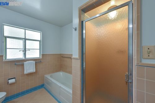 924 Brg Rd, San Leandro CA 94577-3805 exterior