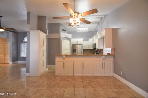 1932 Alta Vista Rd, Phoenix AZ 85041-5443 exterior