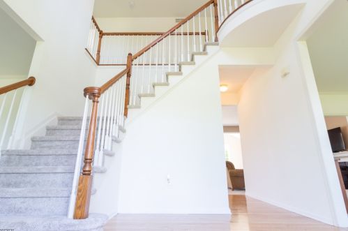 6 Field Rd, Milford, NJ 08848-1975