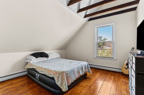 53 Hale St, Beverly MA 01915-5426 exterior