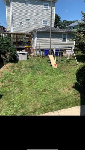 518 Snell St, Fall River, MA 02721-3955