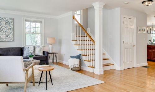 240 Nevada St, Newton, MA 02460-1258