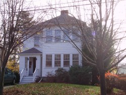 76 Washington St, Newton, MA 02458-2220
