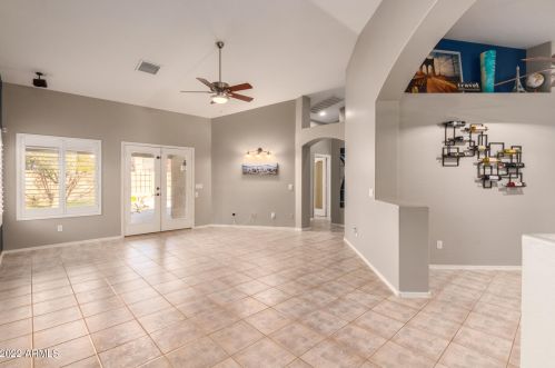 2712 Beautiful Ln, Phoenix AZ 85042-7073 exterior