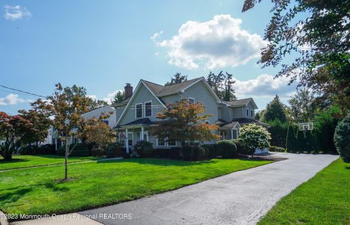 90 Lovett Ave, Little Silver NJ 07739-1403 exterior