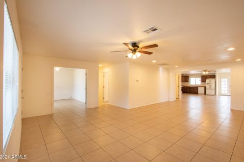 4701 Chambers St, Phoenix AZ  85040-4131 exterior