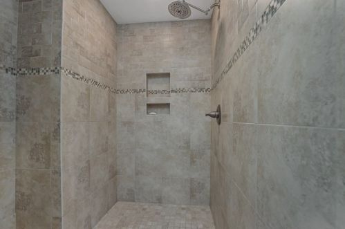 24 Bradley Wood Dr, Hingham MA 02043-1731 exterior