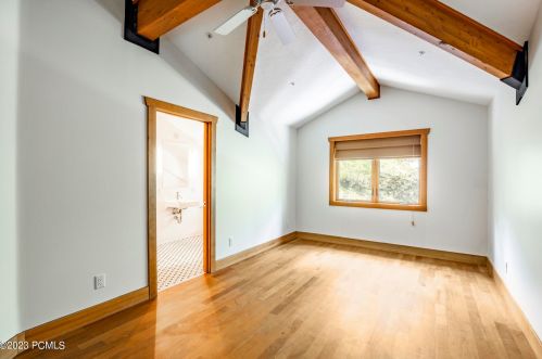 2505 Bear Holw Dr, Park City UT 84098-8524 exterior