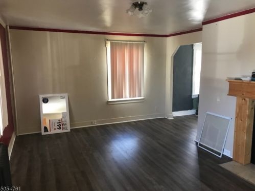 10 Forest Ave, Belleville NJ  07109-1212 exterior