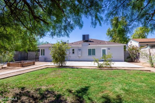 1242 Edgemont Ave, Phoenix AZ 85035-1735 exterior