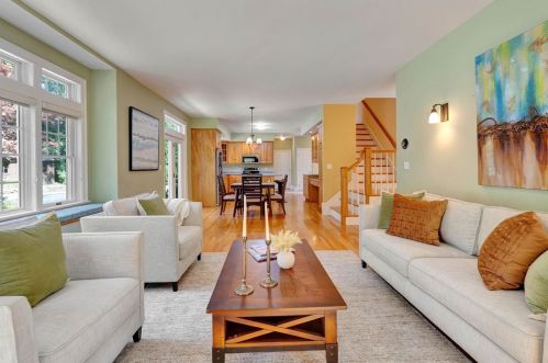 5 Chapel Hill Rd, Beverly MA  01915-1313 exterior