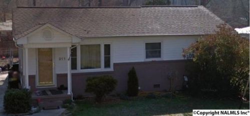 211 Bingham St, Scottsboro AL  35768-2222 exterior