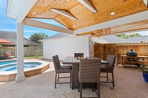 1531 Bellwood Lk Dr, Richmond TX 77406-7972 exterior