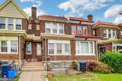 7418 20th St, Philadelphia, PA 19138-2205