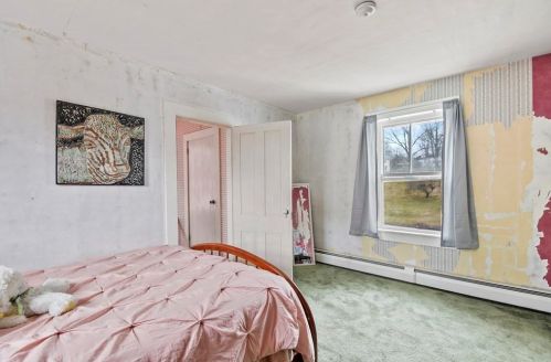 90 Mechanic St, Barre MA exterior