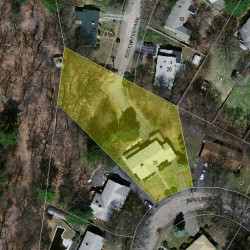 39 Bencliffe Cir, Newton MA  02466-1101 aerial view