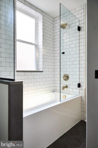 5221 Hazel Ave, Philadelphia PA  19143-1526 exterior