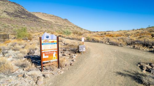 26518 51st Dr, Phoenix AZ  85083-1274 exterior