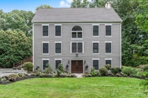 49 Grn St, Newbury MA 01950-2582 exterior