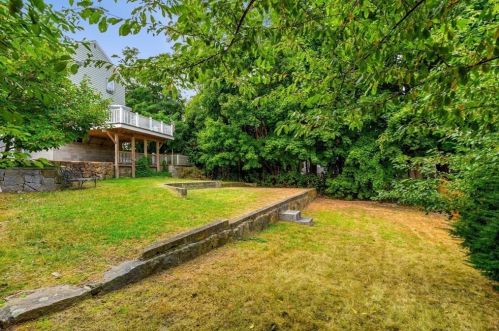 293 Washington St, Gloucester MA 01930-4815 exterior