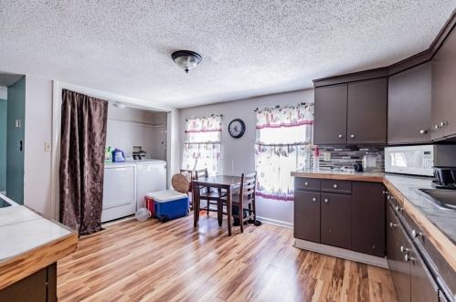 89 Mechanic St, Montgomery MA 01085-3073 exterior