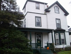 22 Bowers St, Newton, MA 02460-1903