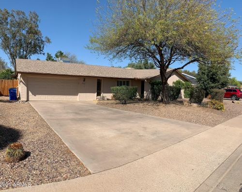 3826 Cholla St, Phoenix AZ  85029-3142 exterior